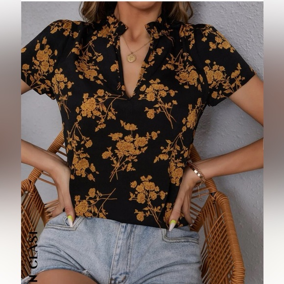 Floral print blouse - Picture 3 of 3
